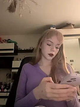 Snapshot of OpheliaMills chatting on October 2025 10:38:01 AM OpheliaMills online show from October 2025 10:38:01 AM