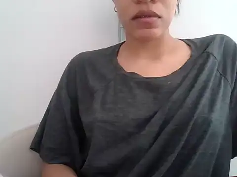 Snapshot of rositaaaa12 chatting on April 2026 04:46:01 PM rositaaaa12 online show from April 2026 04:46:01 PM