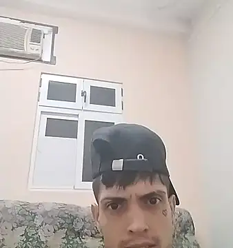 Laikerxxx online show from October 2025 08:24:02 AM