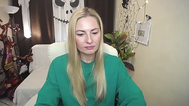 AnitaBlommby online show from October 2025 12:17:02 PM