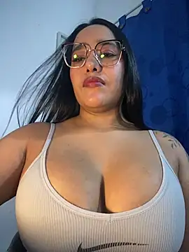 Snapshot of mis-violetha chatting on July 2026 03:04:01 AM mis-violetha online show from July 2026 03:04:01 AM