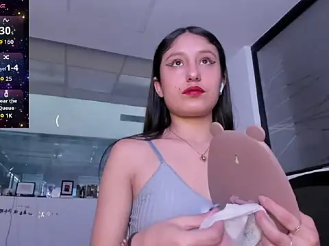 princesstina- online show from October 2025 07:35:01 PM