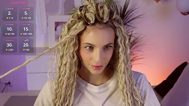 Snapshot of mia_silkk chatting on November 2025 06:28:01 AM mia silkk online show from November 2025 06:28:01 AM