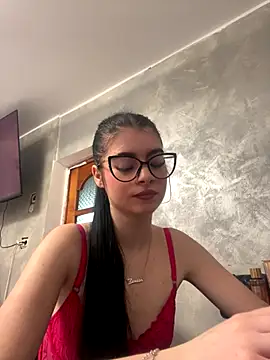 Snapshot of MissHerra2 chatting on November 2025 12:16:01 PM MissHerra2 online show from November 2025 12:16:01 PM