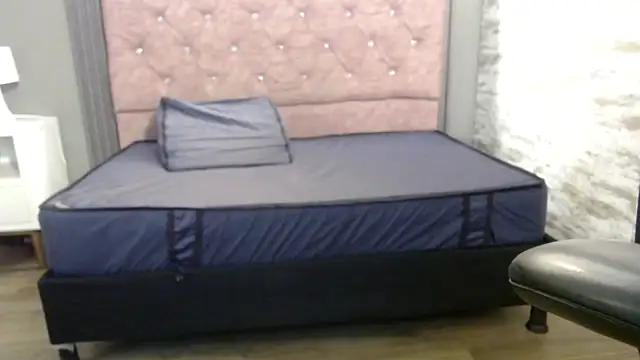  kita online show from November 2025 01:49:01 PM