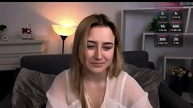 Lulu   Moon online show from March 2026 09:42:02 PM