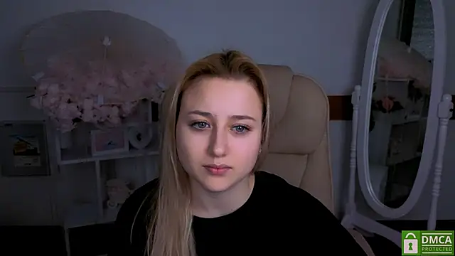 Lulu   Moon online show from February 2026 09:43:02 PM