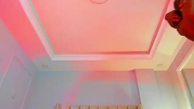 Charlie Storm  online show from November 2025 11:48:01 AM