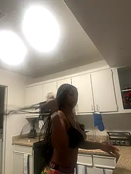 promisetoyou4 online show from October 2025 03:31:02 PM