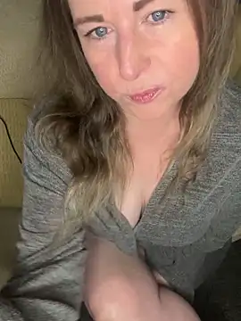 foxy-Chantelle online show from November 2025 06:22:02 PM