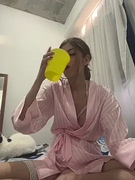 AlessiaLuxx online show from May 2026 10:26:02 PM