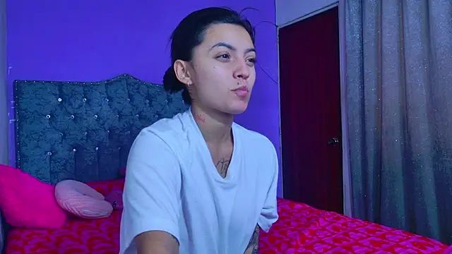 Liisaa Kiss online show from March 2026 07:03:02 PM