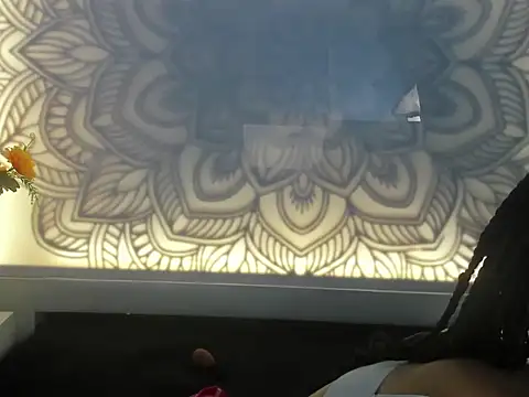 Liisaa Kiss online show from October 2025 03:11:02 PM