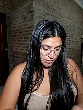 morenalatinaa online show from March 2026 10:39:02 PM