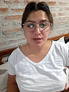 morenalatinaa online show from April 2026 02:34:01 AM