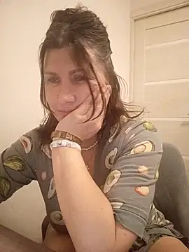 Ambika beauty online show from March 2026 09:30:01 PM