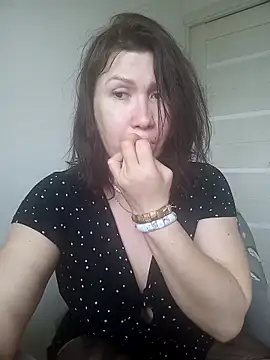 Ambika beauty online show from April 2026 02:41:01 PM