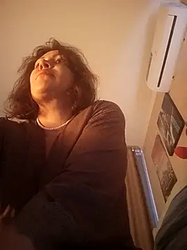 Ambika beauty online show from November 2025 01:37:01 PM