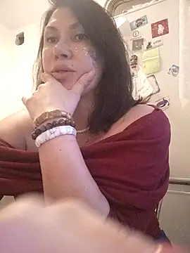 Snapshot of Ambika_beauty chatting on May 2026 05:38:02 PM Ambika beauty online show from May 2026 05:38:02 PM