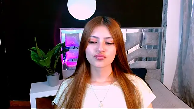 Snapshot of viky_evanss chatting on October 2025 07:00:01 PM viky evanss online show from October 2025 07:00:01 PM