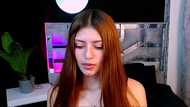 Snapshot of viky_evanss chatting on October 2025 07:24:02 PM viky evanss online show from October 2025 07:24:02 PM