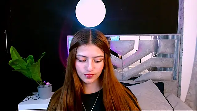 Snapshot of viky_evanss chatting on October 2025 07:25:02 PM viky evanss online show from October 2025 07:25:02 PM