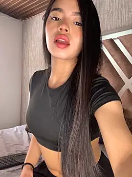 LunaMoore Pink online show from October 2025 01:01:01 PM