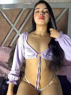 LunaMoore Pink online show from February 2026 12:44:02 PM