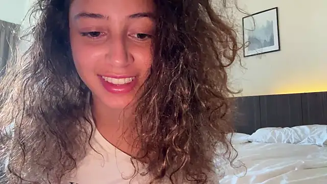 absoluthorrorfield online show from April 2026 01:56:02 AM