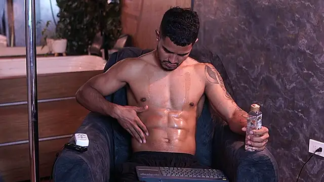 Reik Vonn online show from December 2025 12:10:01 PM