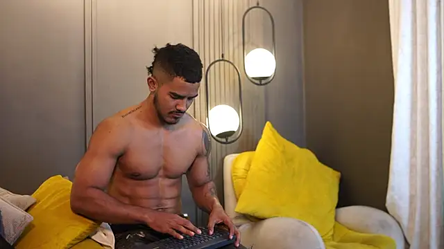 Reik Vonn online show from May 2026 08:23:01 PM