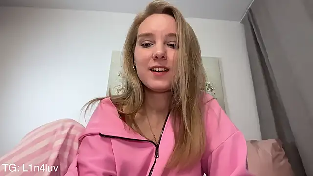 AIicaparkerc online show from April 2026 06:16:01 PM