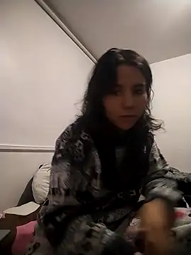 HollyPeach online show from February 2026 10:21:02 PM