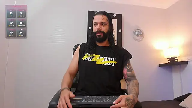 AlukardBig online show from December 2025 01:10:01 PM