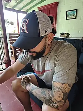 AlukardBig online show from March 2026 05:20:01 PM