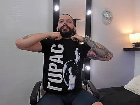 AlukardBig online show from November 2025 02:21:02 PM