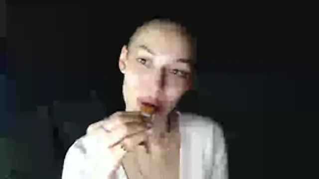 Daphne Darkthorn online show from November 2025 06:11:02 PM