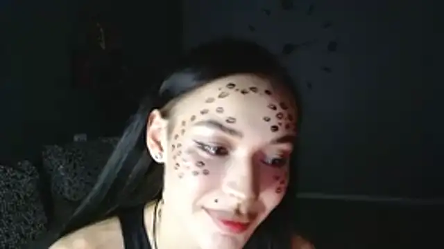 Daphne Darkthorn online show from October 2025 04:47:01 PM