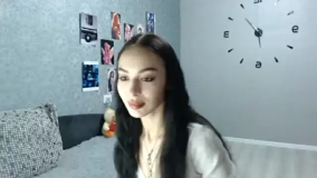 Snapshot of Daphne_Darkthorn chatting on October 2025 03:08:02 AM Daphne Darkthorn online show from October 2025 03:08:02 AM