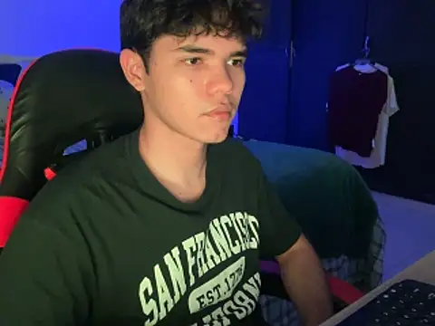 Im Camii online show from April 2026 07:58:02 PM