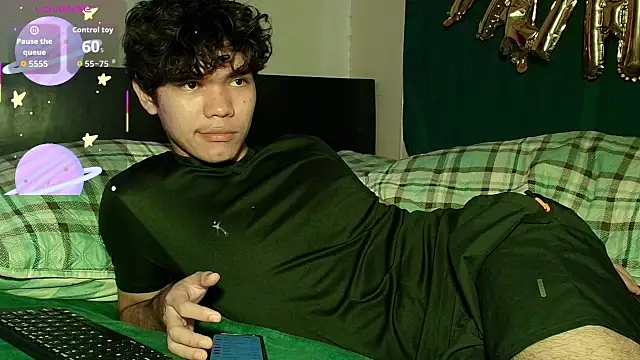 Im Camii online show from November 2025 06:23:02 PM