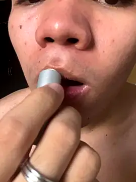 Im Camii online show from November 2025 05:34:02 PM