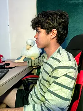 Im Camii online show from October 2025 06:20:01 PM