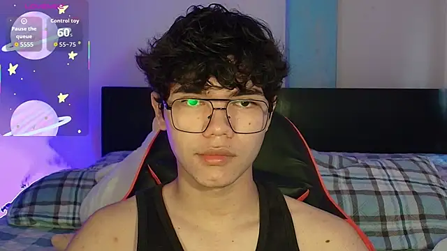 Im Camii online show from October 2025 06:30:02 PM