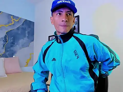 Snapshot of latin_crissex chatting on October 2025 12:17:01 PM latin crissex online show from October 2025 12:17:01 PM