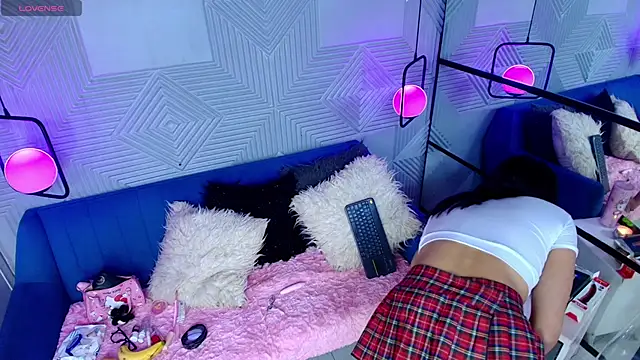 CinnamonHeat online show from November 2025 11:03:01 AM