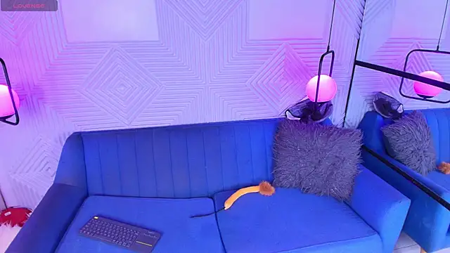 CinnamonHeat online show from October 2025 11:09:01 AM