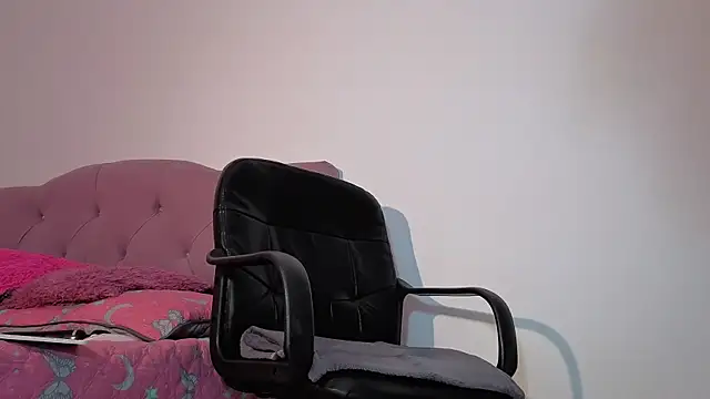 sexy natasha big ass online show from October 2025 04:40:02 PM