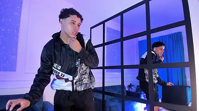 Adrian Volt online show from November 2025 03:10:02 AM