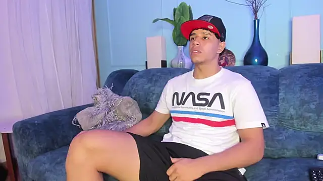 Adrian Volt online show from December 2025 03:13:02 AM